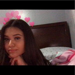 Meet your Posher, April